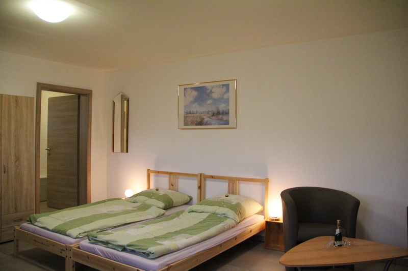 wohn schlafzimmer parterre